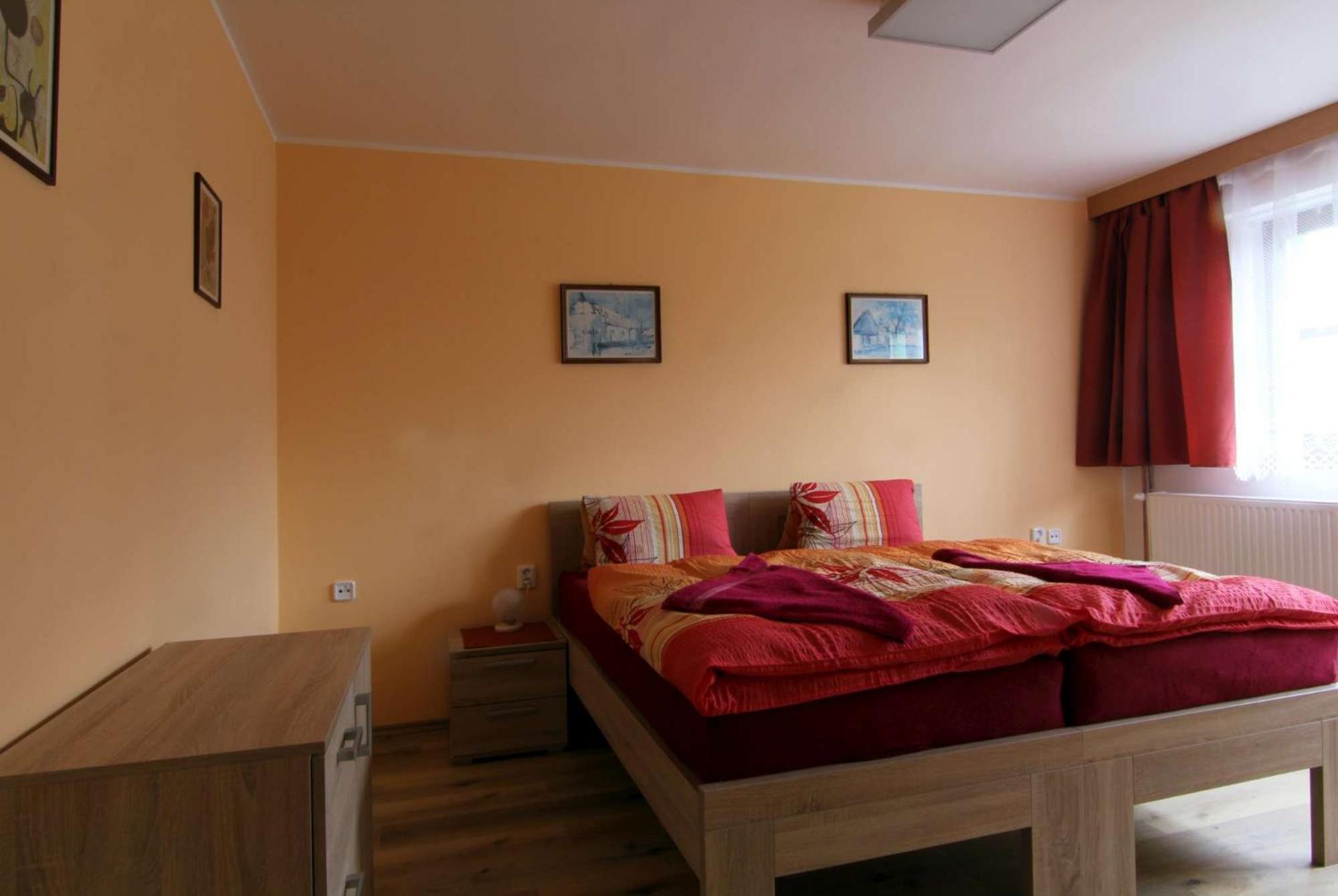 Pension Zeleny Strom Mikulov Extérieur photo